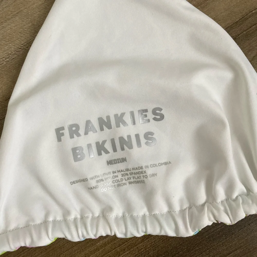 [Frankies Bikinis x Gigi Hadid] NWOT Tia Floral Bikini Top Medium